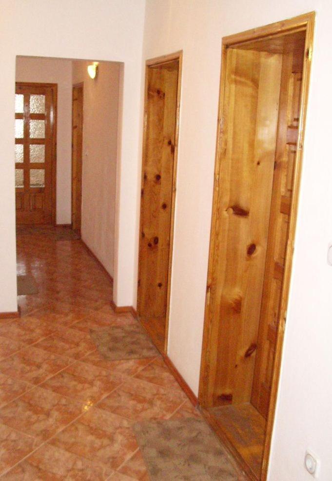 Guest House Villa Katty Μπαλτσίκ Εξωτερικό φωτογραφία