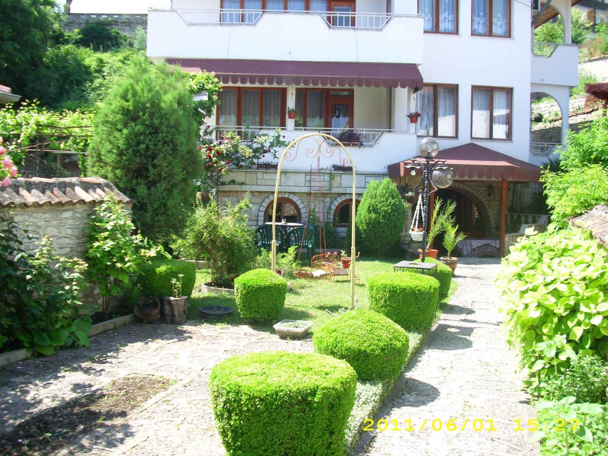 Guest House Villa Katty Μπαλτσίκ Εξωτερικό φωτογραφία