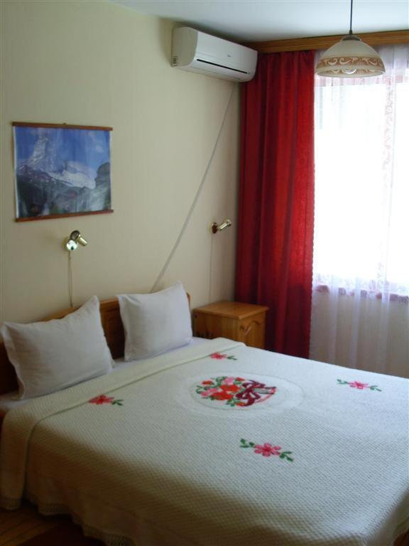 Guest House Villa Katty Μπαλτσίκ Εξωτερικό φωτογραφία
