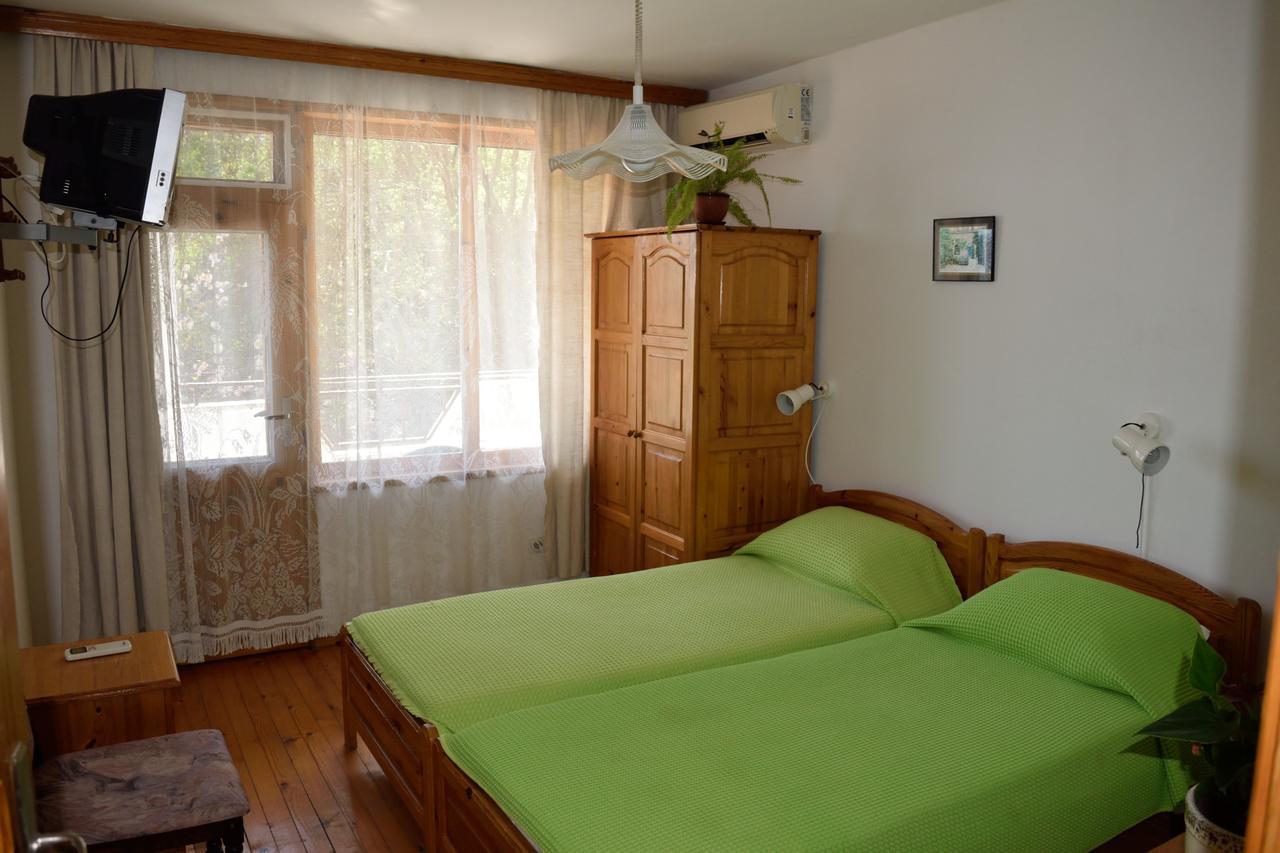 Guest House Villa Katty Μπαλτσίκ Εξωτερικό φωτογραφία