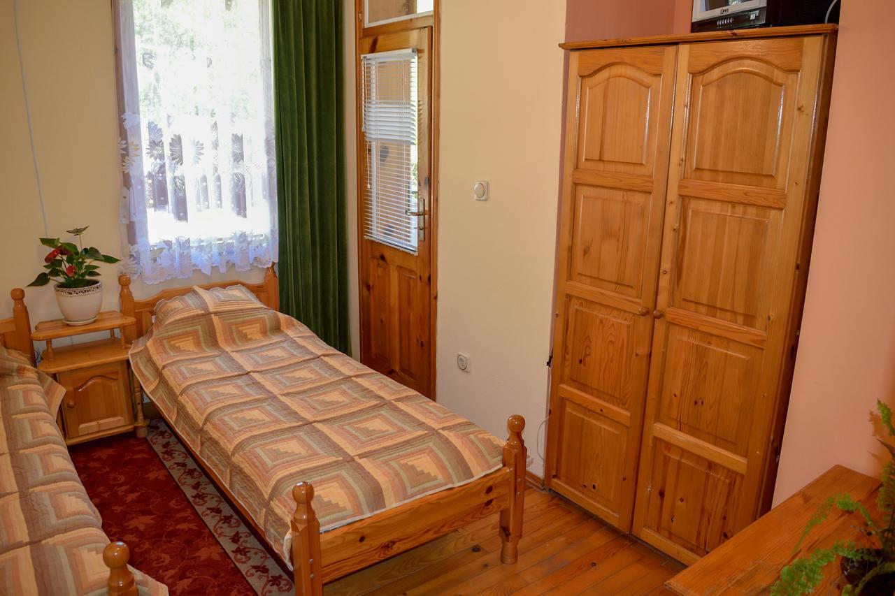 Guest House Villa Katty Μπαλτσίκ Εξωτερικό φωτογραφία