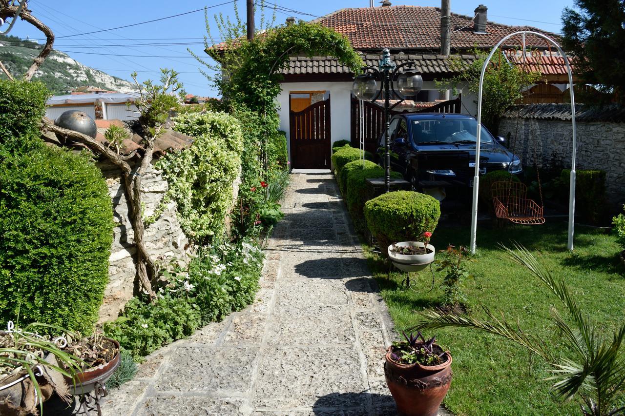 Guest House Villa Katty Μπαλτσίκ Εξωτερικό φωτογραφία