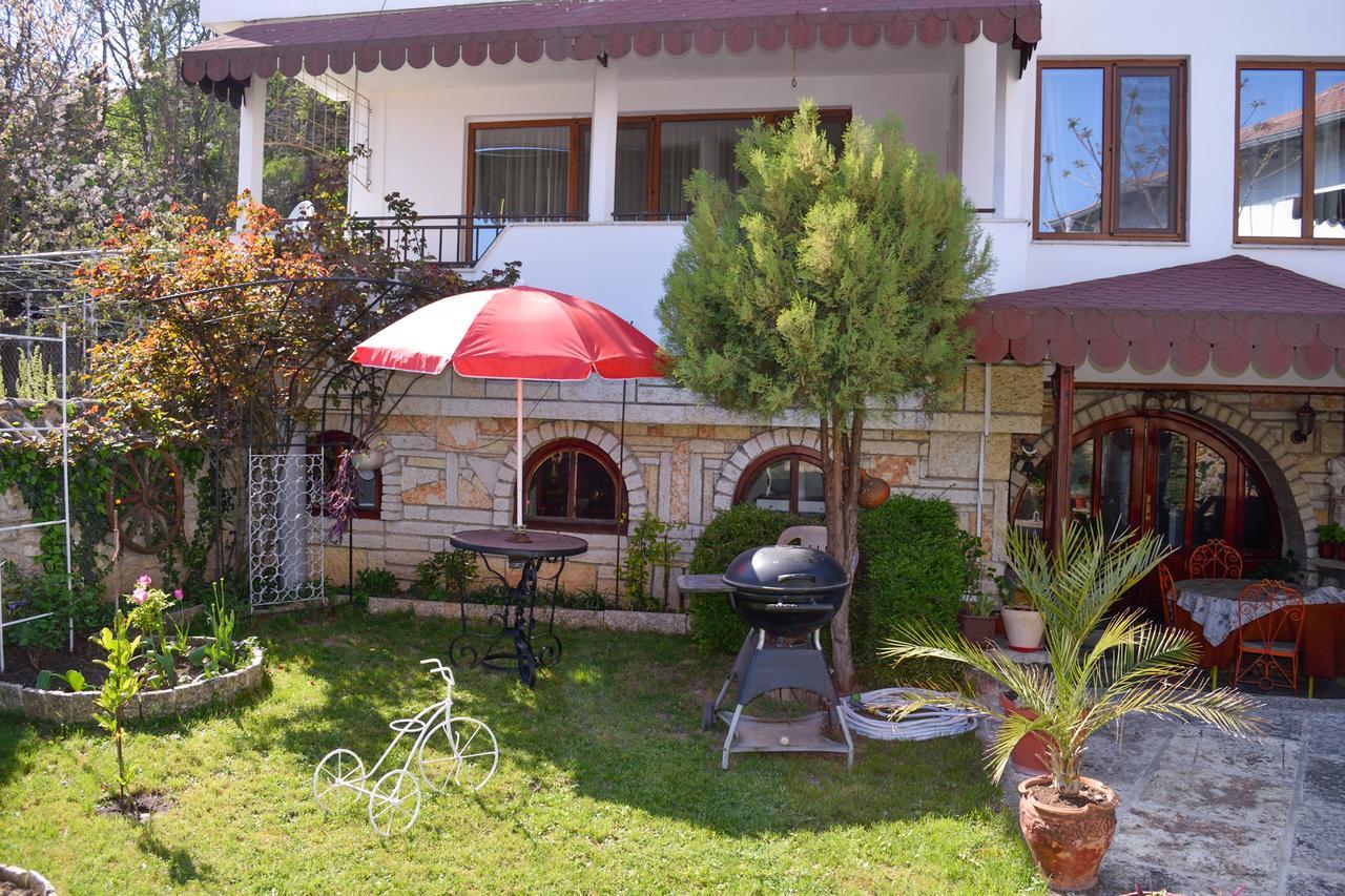 Guest House Villa Katty Μπαλτσίκ Εξωτερικό φωτογραφία