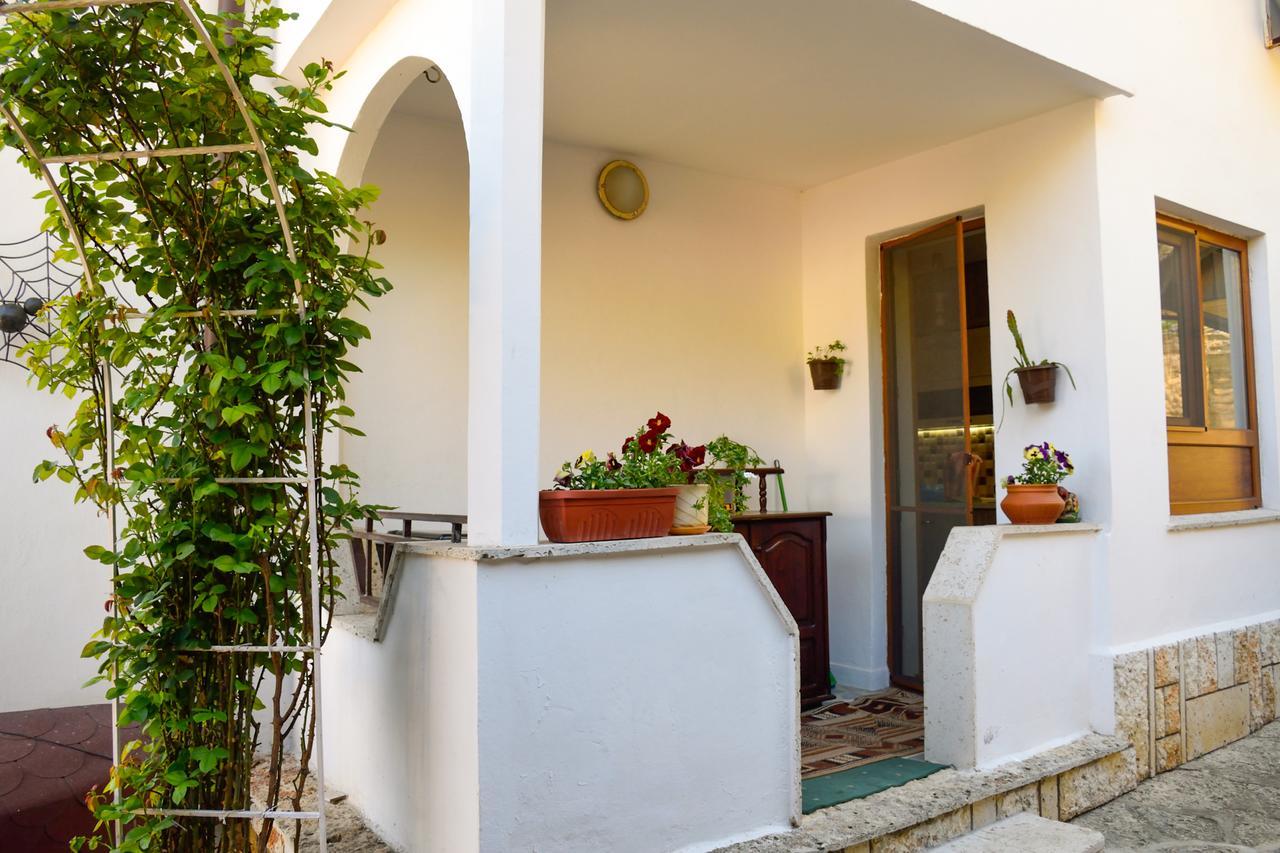 Guest House Villa Katty Μπαλτσίκ Εξωτερικό φωτογραφία